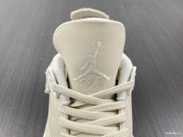 One Kick Canvas Jordan DQ4909-100 (W) 4 Retro Blank 0729
